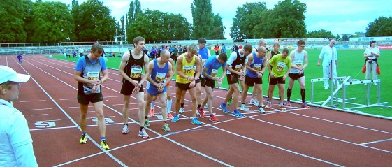 Start des 1. Laufes bei der Thüringer Meisterschaft über 10.000 Meter