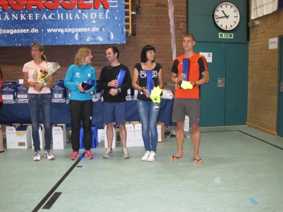 Ehrung der besten drei Mixedteams (v.l. Juliane Heinze, Rebecca Gessat, Patrick Letsch, Kristin Hempel und Tobias Henkel)